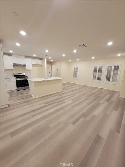 Building Photo - 7155 Citrus Ave