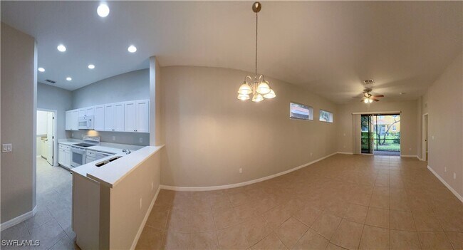 Building Photo - 10132 N Golden Elm Dr
