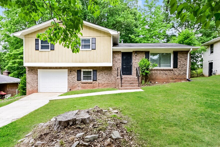 Primary Photo - 3074 Menlo Park Dr