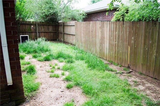 Building Photo - 4651 W Franciscan Trail