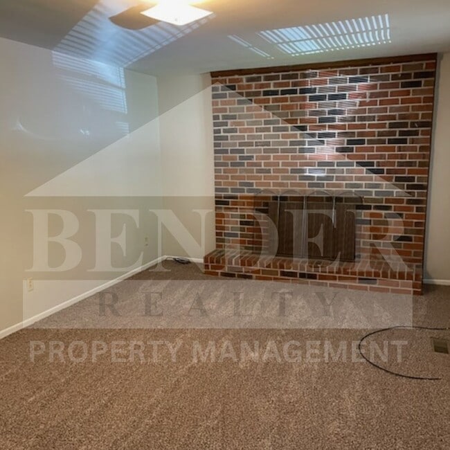 Building Photo - 1535 Jordan Ave NW