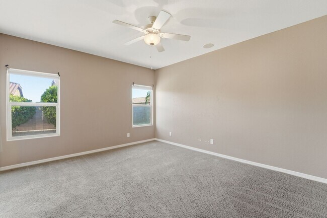 Building Photo - Ironwood Crossing Gem! 3 Bed + Den, Open Layout & Resort Amenities