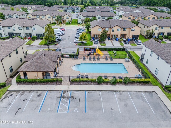 Building Photo - 422 Cabernet Pl