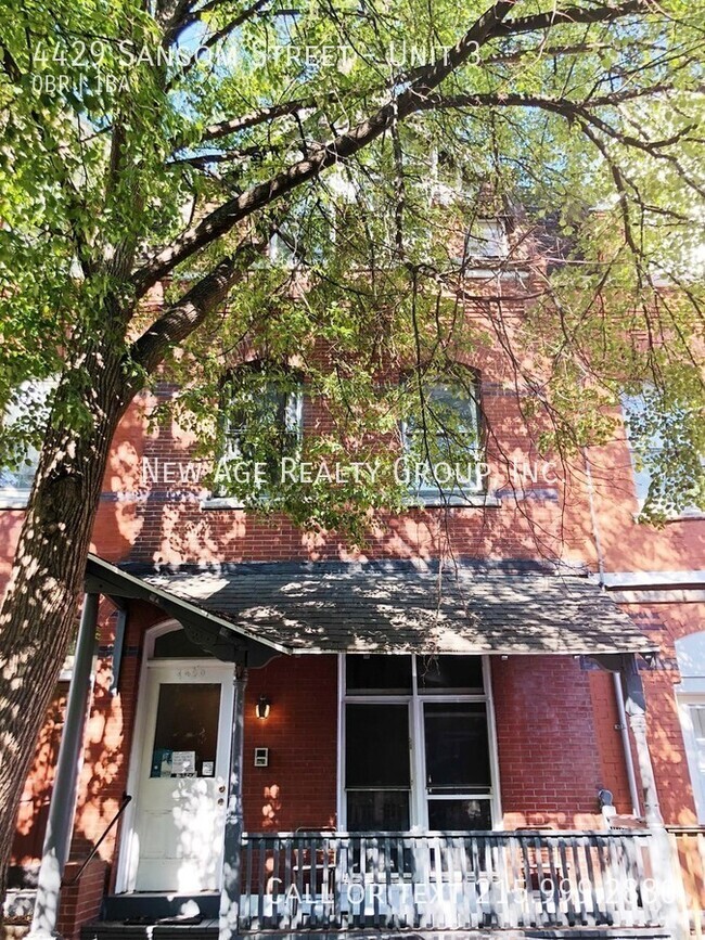 Building Photo - Large Studio located in University City!