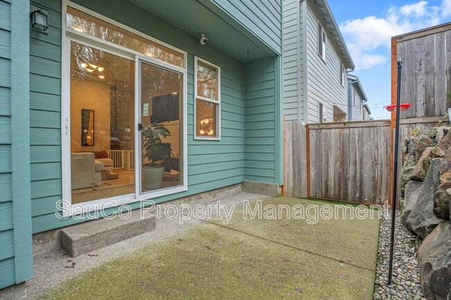 Building Photo - 1483 19th Ave