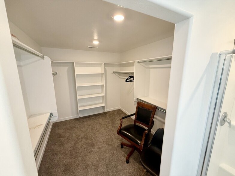 Building Photo - 3819 Greeley Cir