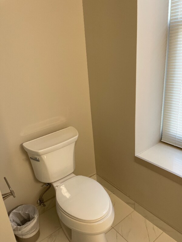 Building Photo - 1417 W9th St