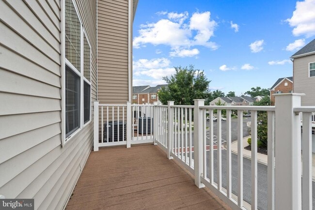 Building Photo - 306 Paladium Ct