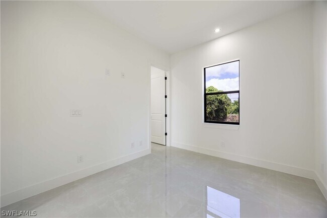 Building Photo - 3732 13th St W