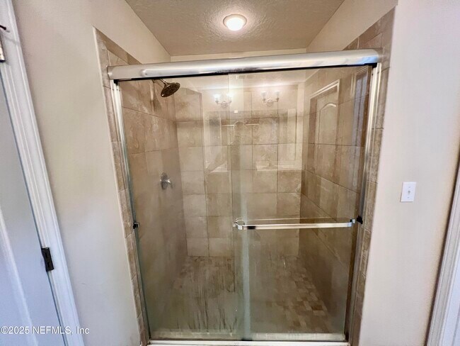 Building Photo - 12598 Itani Wy