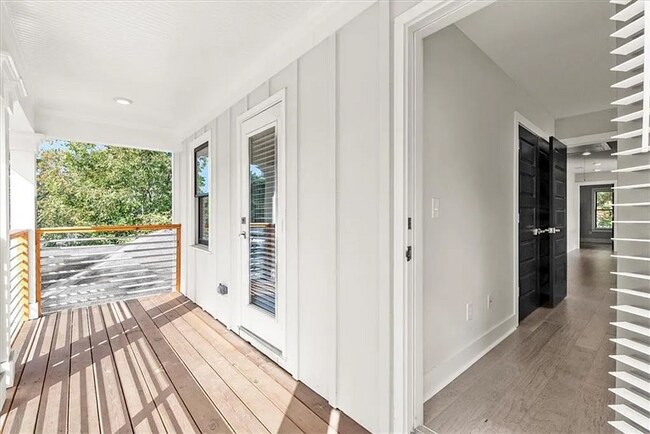 Building Photo - Spacious 4BR/4BA Home in Prime College Park Location