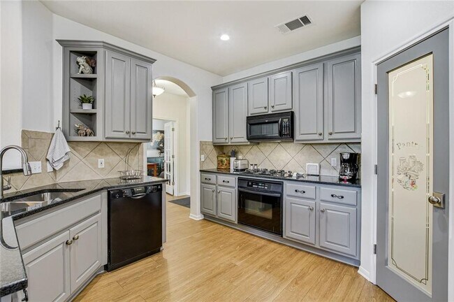 Building Photo - 6405 York Bridge Cir