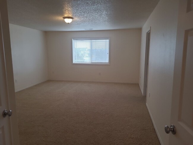 Building Photo - 4 Bedroom with Garage on a Corner Lot