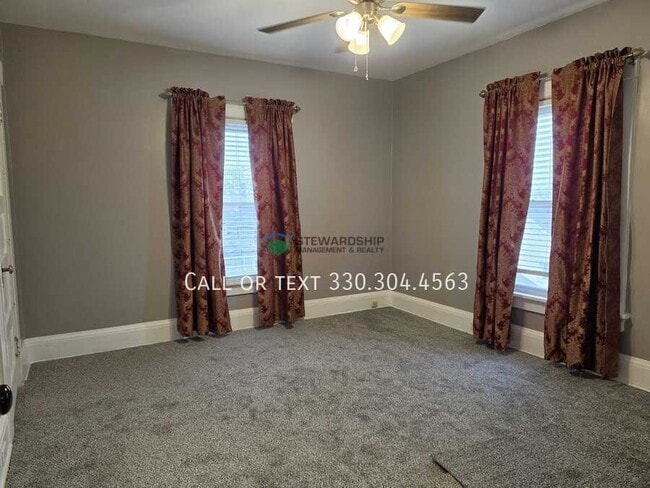 Building Photo - 213 Chestnut Ave NE