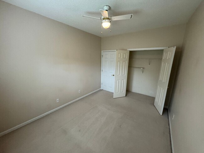 Building Photo - 17115 Grenache Ct