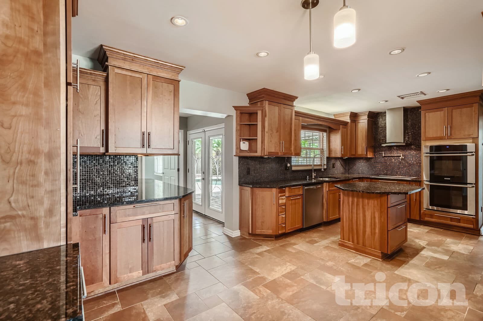 Building Photo - 3817 19th Ave N