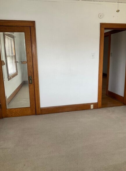 Apt 11 At $825.00 - Inglewood Apartments