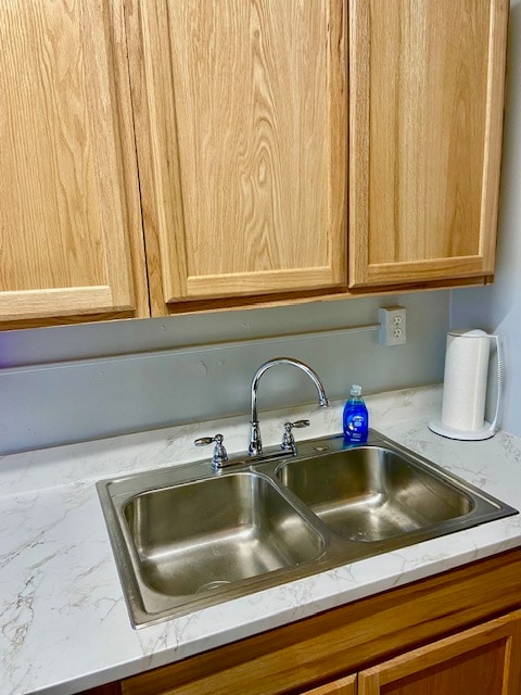 Building Photo - 356 Walnut St