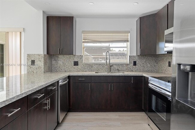 Building Photo - 13750 SW 282nd St