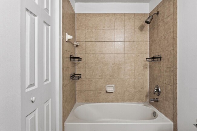 Building Photo - 2257 Marshfield Ct