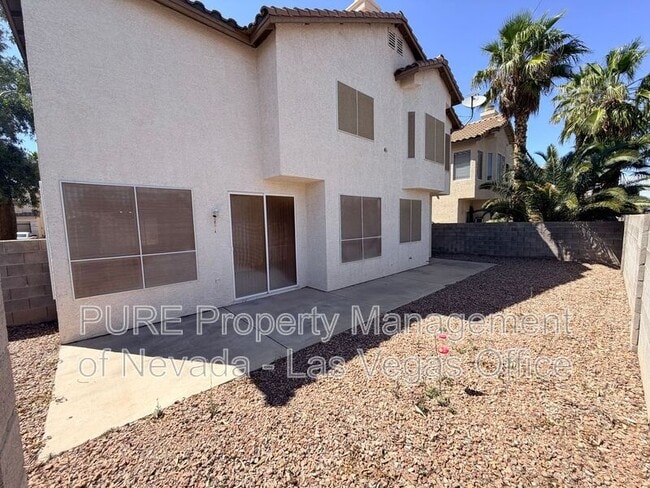Building Photo - 266 Bluefield Ln