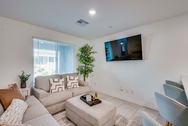 Building Photo - 10718 Lilestone Ct