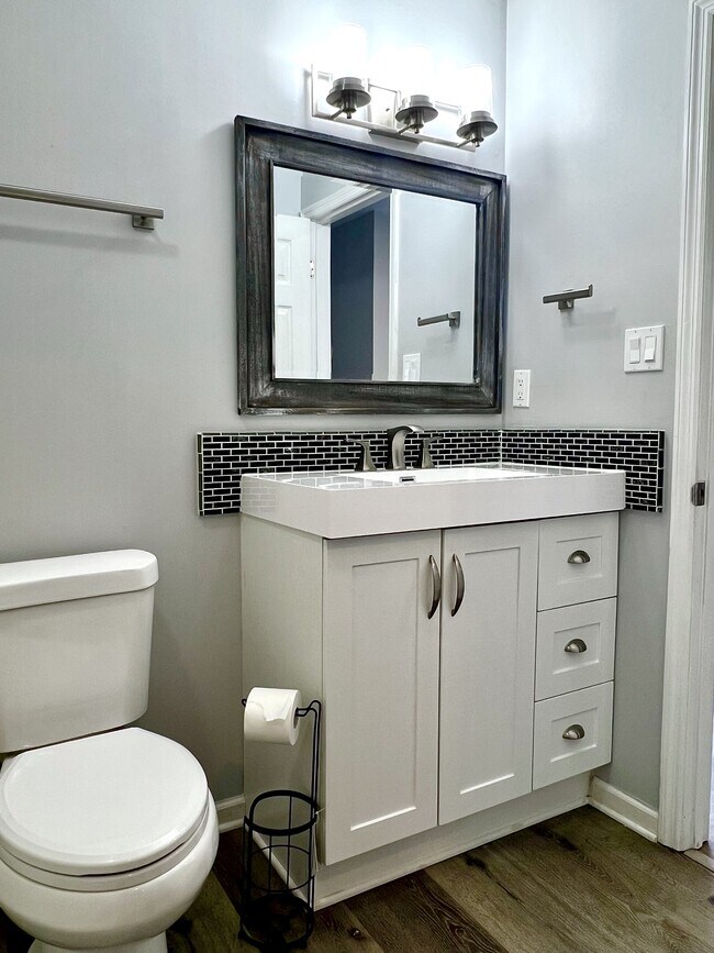 Building Photo - 5900 Wichita Dr