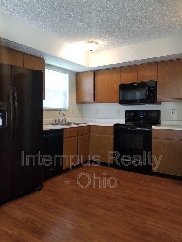 Building Photo - 5903 Brookmont Dr