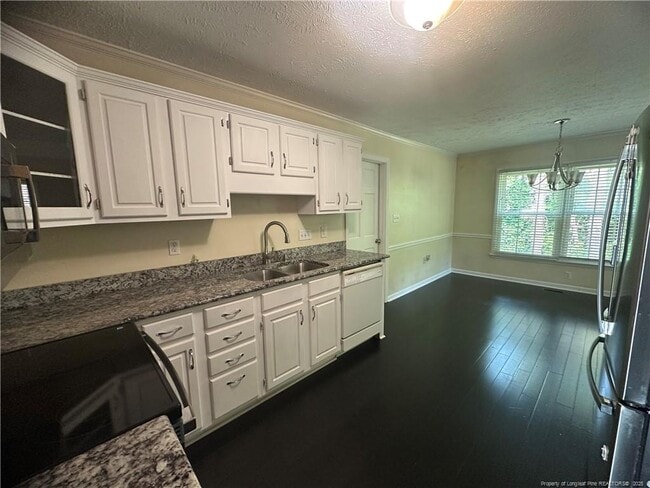 Building Photo - 5553 Hartfield Ct