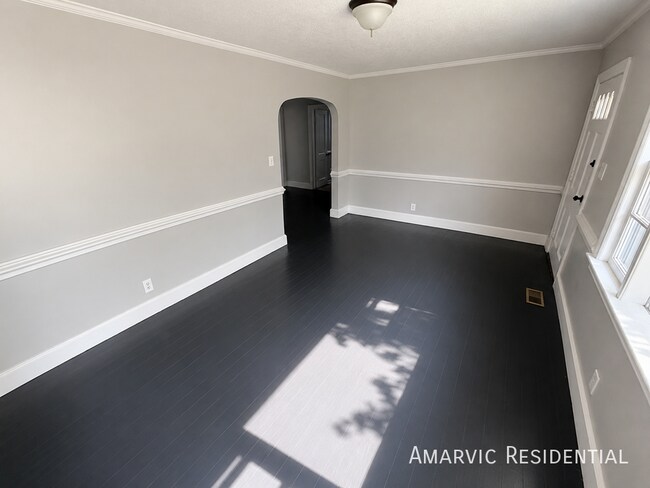 Building Photo - 1207 Cypress St