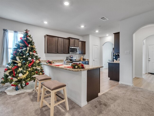 Building Photo - 2123 Mule Ridge Dr