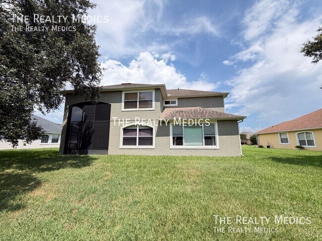 Building Photo - 1565 The Oaks Blvd