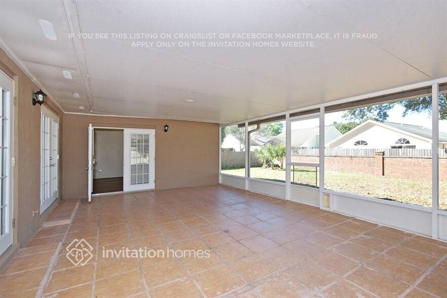 Building Photo - 1752 W Cheryl Dr