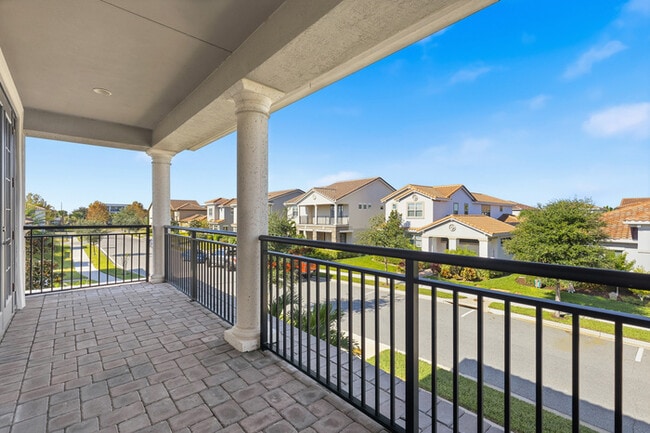Building Photo - Luxury 5-Bedroom Residence in Eagle Creek with Indoor-Outdoor Living
