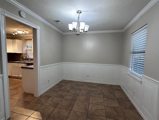 Building Photo - 186 Kona Dr