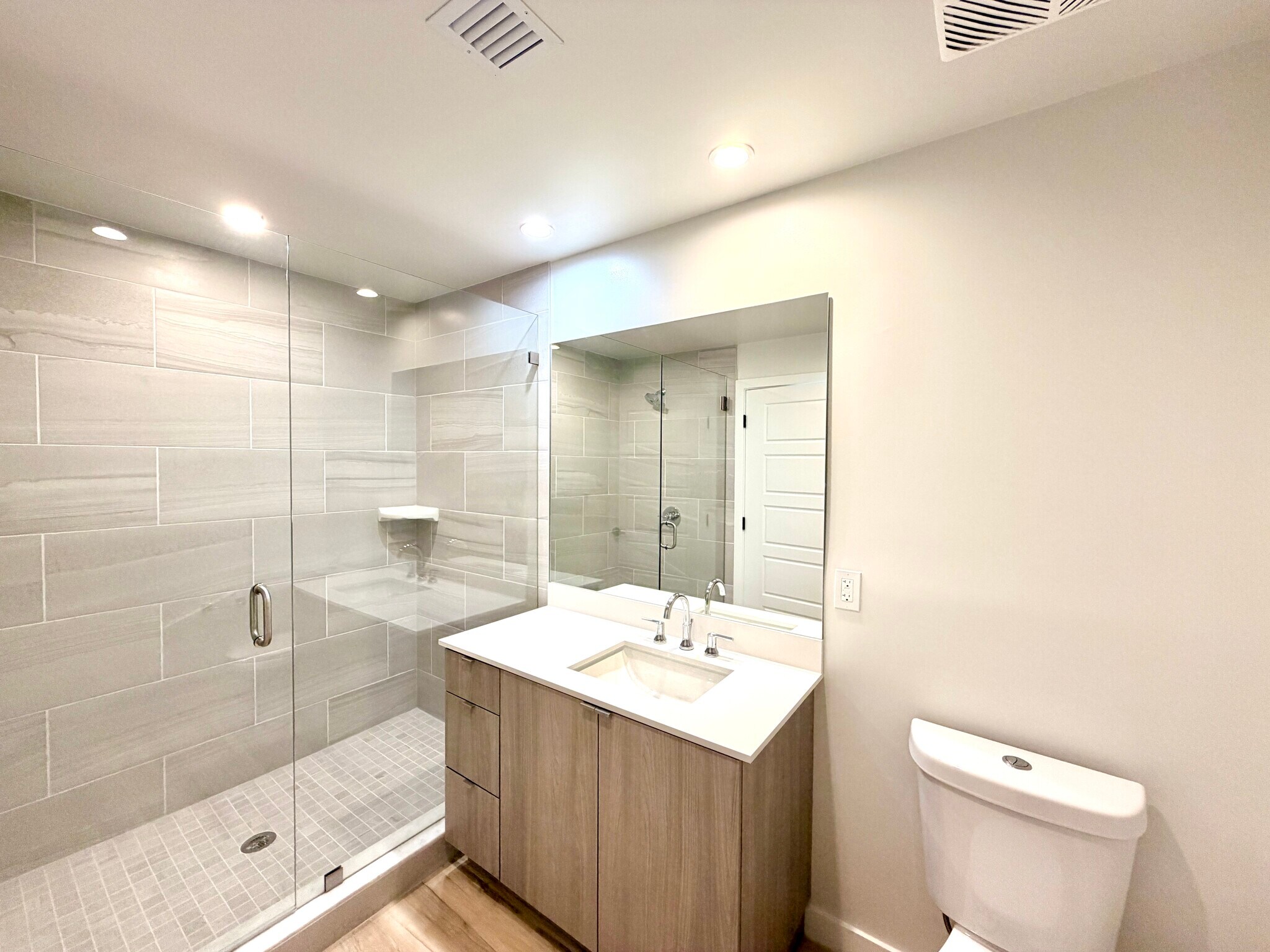 Building Photo - 536 SW 3rd St