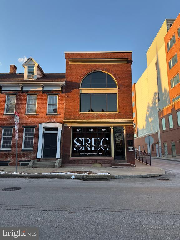 Building Photo - 239 W Philadelphia St