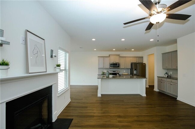 Building Photo - 124 Finley Dr