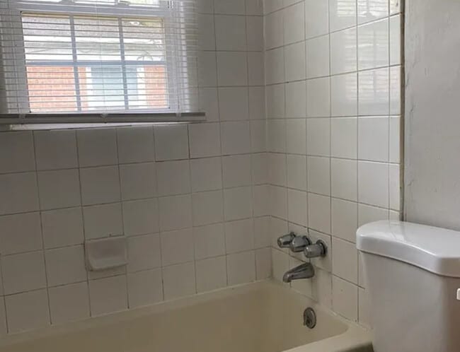 Building Photo - 2613 Remington St