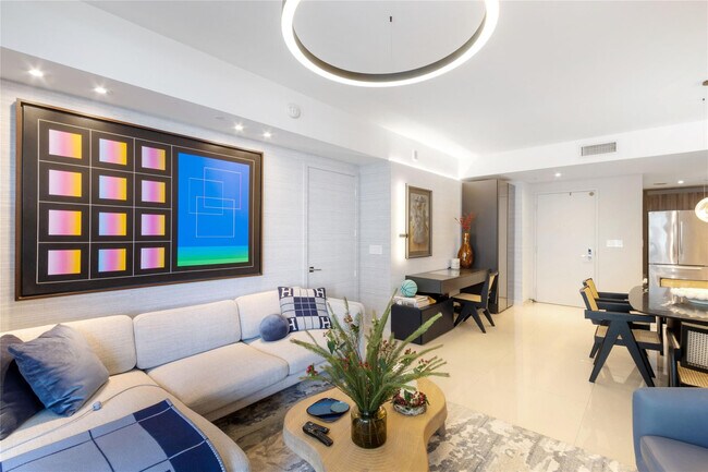 Building Photo - 488 NE 18th St