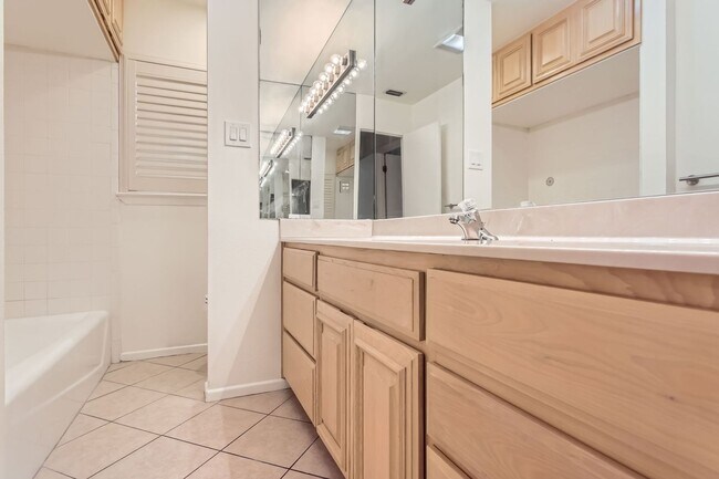 Building Photo - First time rental!