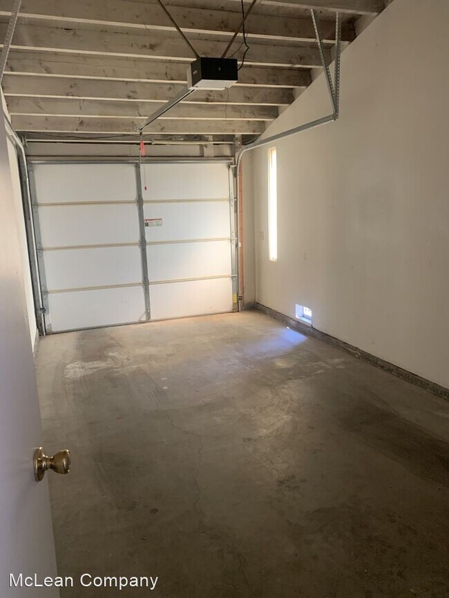 Building Photo - 2 br, 2 bath House - 2099 Caliente Drive