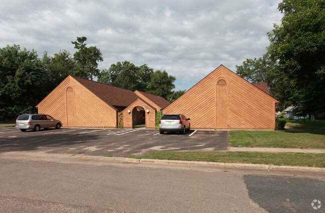 Building Photo - Cedar Court