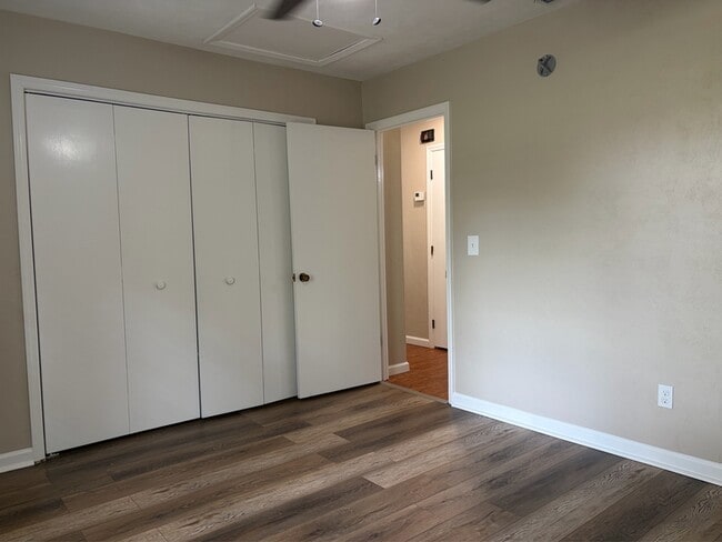 Building Photo - 4201 Woodhill Ct