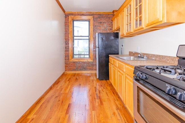 Primary Photo - 1497 Carroll St