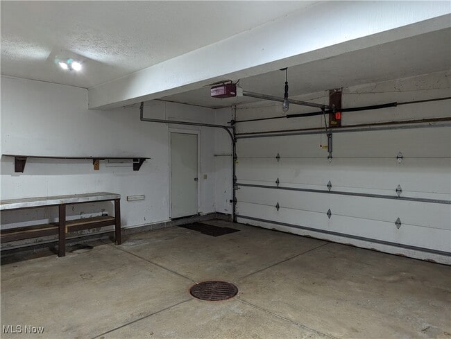 Building Photo - 13807 Equestrian Dr