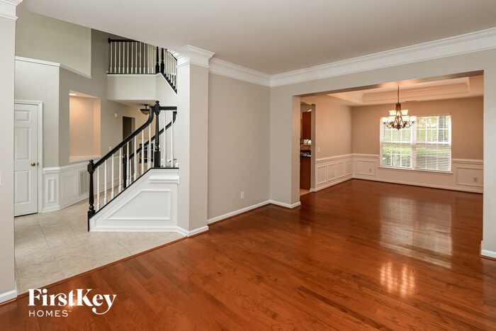 Building Photo - 15907 Lavenham Rd