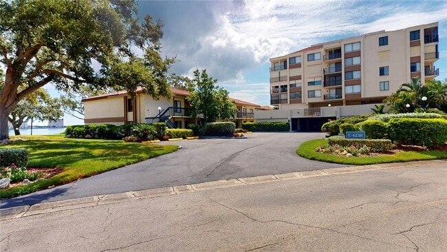 Building Photo - 6218 Palma Del Mar Blvd S