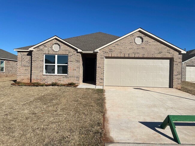 Primary Photo - Brand New 4 Bedroom 2 Bathroom in Shawnee ...