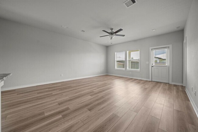 Building Photo - 8425 Sweet Cherry Ln